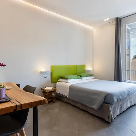 Centro Storico Via Sassari Pensjonat 2*